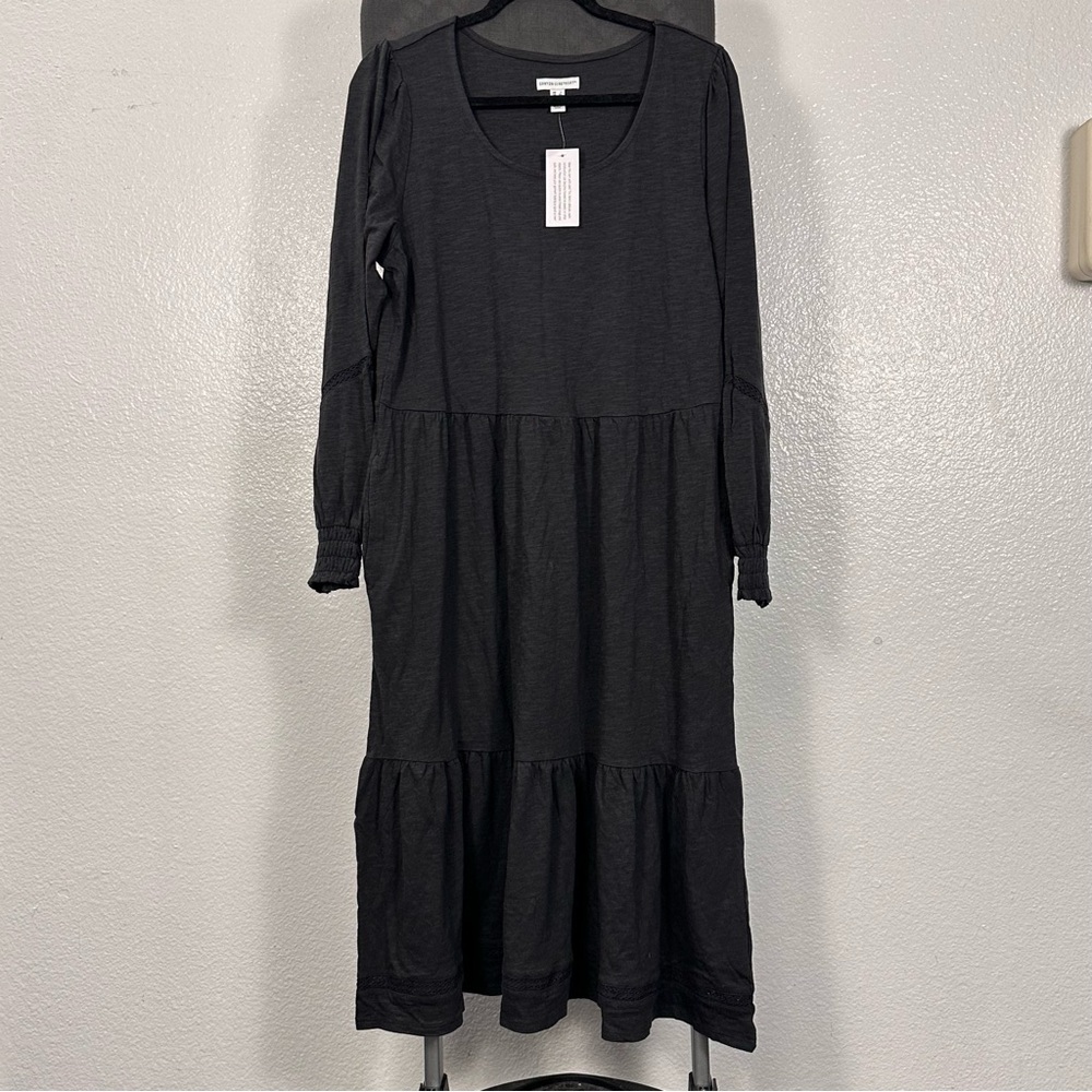 Canyon Retreat | Classic Black‎ Long Sleeve Dress